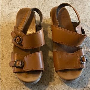 Women’s light brown Dansko’s